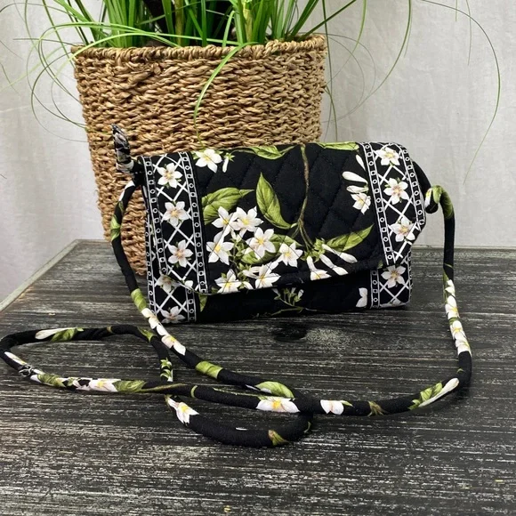 Vera Bradley SET of 5 Black Green & White Floral Quilted Travel Weekend Bags - Picture 6 of 11